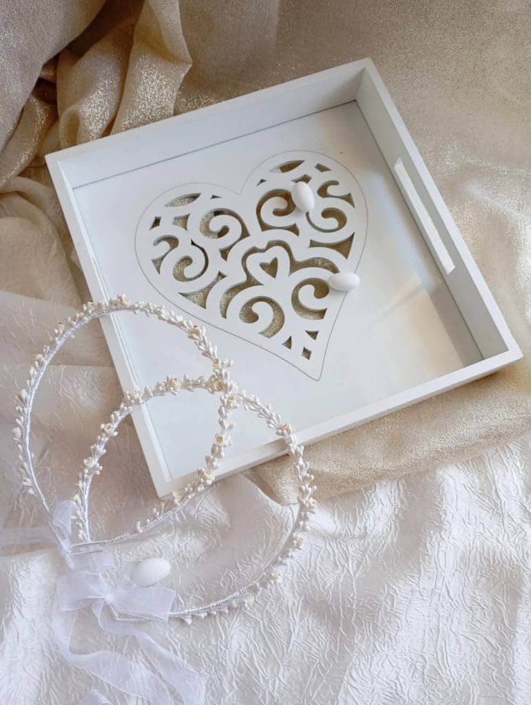 Λευκός Ξύλινος Δίσκος με Σκαλιστή Καρδιά - Image 5